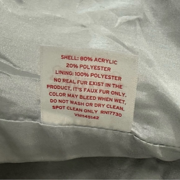 FAUX FUR TREE SKIRT Fully Lined 46” & 2 Matching Christmas Stockings Gray Soft - Picture 7 of 7